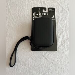 New Verge Hard Molded Camera Case Zip Bag Small with Detachable Wristlet Strap